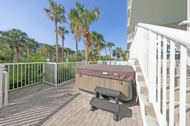 3 Condominium vacation rental located in Okaloosa Island 1