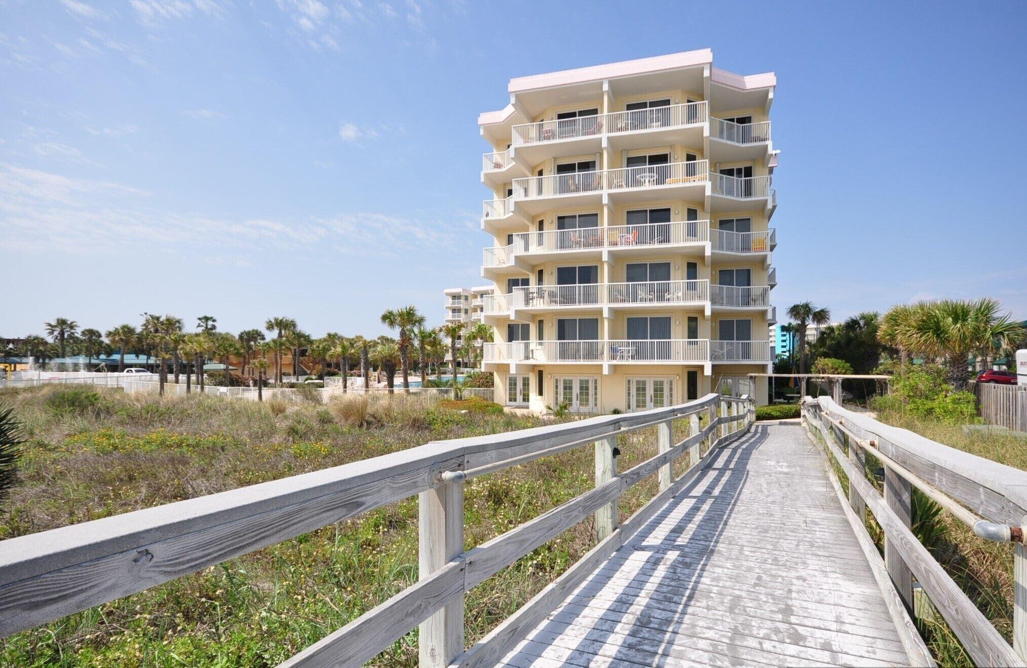 2 Condominium vacation rental located in Okaloosa Island 1