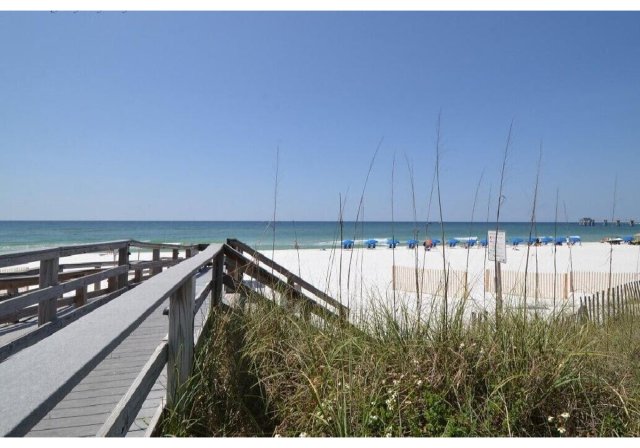 3 Condominium vacation rental located in Okaloosa Island 1