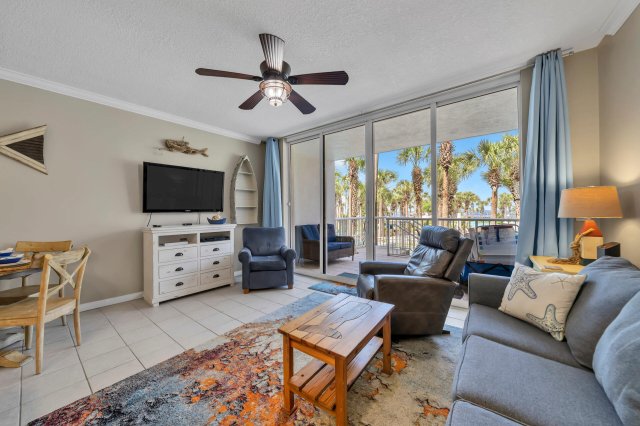 2 Condominium vacation rental located in Okaloosa Island 1