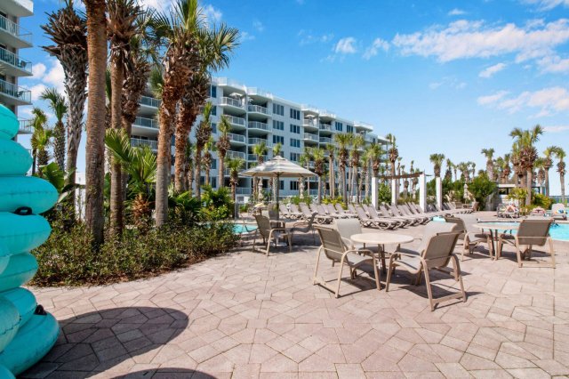 2 Condominium vacation rental located in Okaloosa Island 1