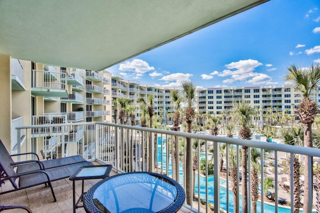 2 Condominium vacation rental located in Okaloosa Island 1