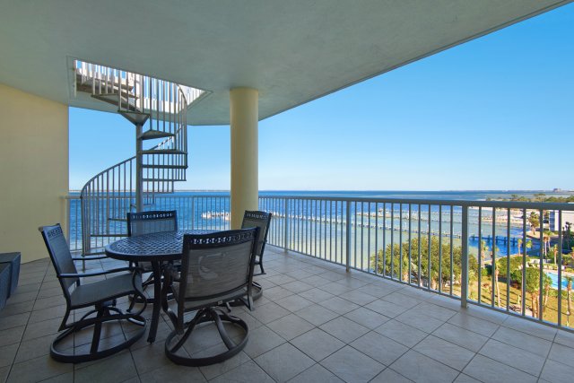 3 Condominium vacation rental located in Okaloosa Island 1