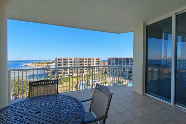 3 Condominium vacation rental located in Okaloosa Island 1