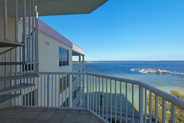 3 Condominium vacation rental located in Okaloosa Island 1