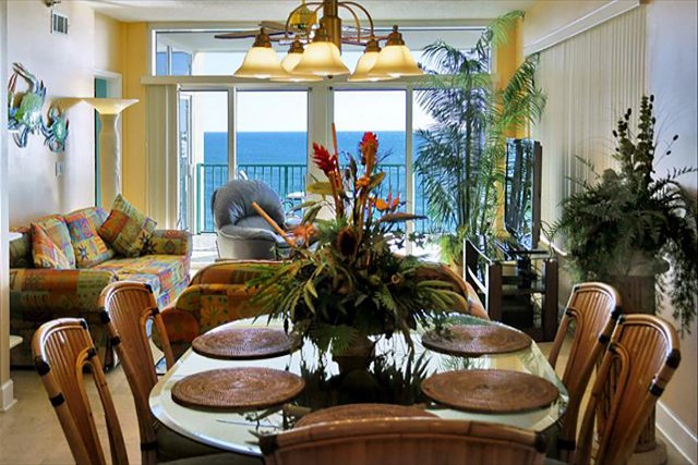 3 Condominium vacation rental located in Destin 1