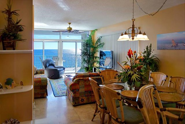 3 Condominium vacation rental located in Destin 1