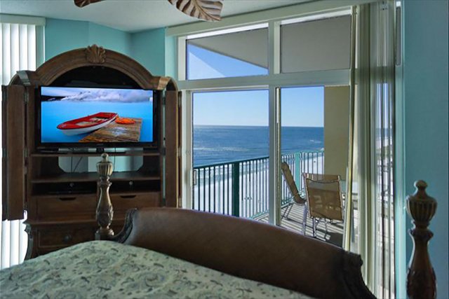 3 Condominium vacation rental located in Destin 1