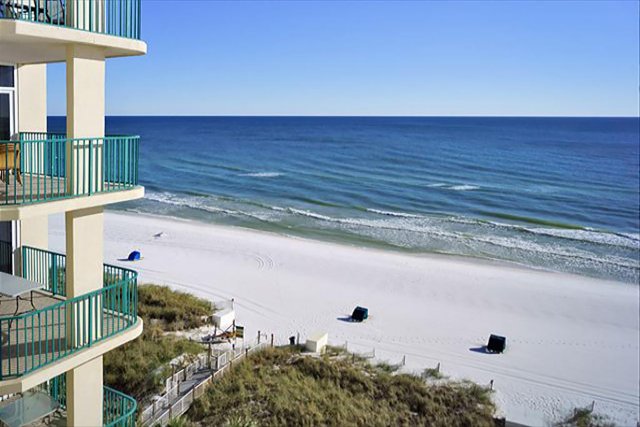 3 Condominium vacation rental located in Destin 1