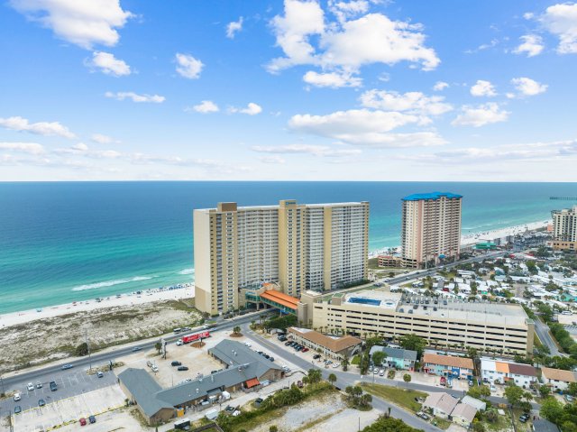 2 Condominium vacation rental located in Panama City Beach 1