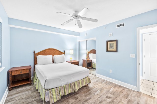 2 Condominium vacation rental located in Panama City Beach 1