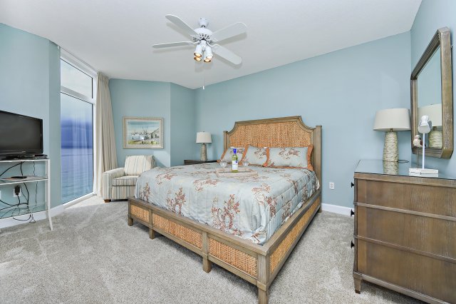 3 Condominium vacation rental located in Destin 1