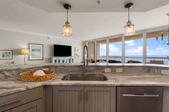 3 Condominium vacation rental located in Destin 1