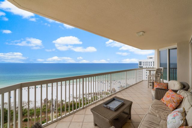 3 Condominium vacation rental located in Destin 1