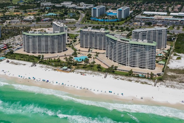 3 Condominium vacation rental located in Destin 1