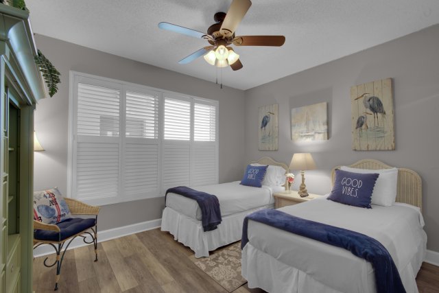 3 Condominium vacation rental located in Destin 1