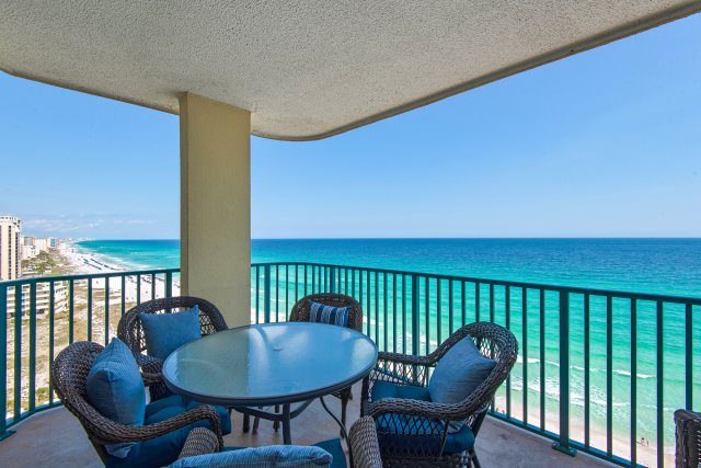 3 Condominium vacation rental located in Destin 1