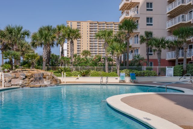 3 Condominium vacation rental located in Destin 1