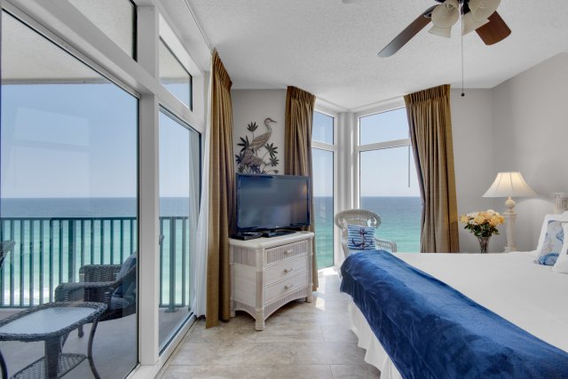 3 Condominium vacation rental located in Destin 1