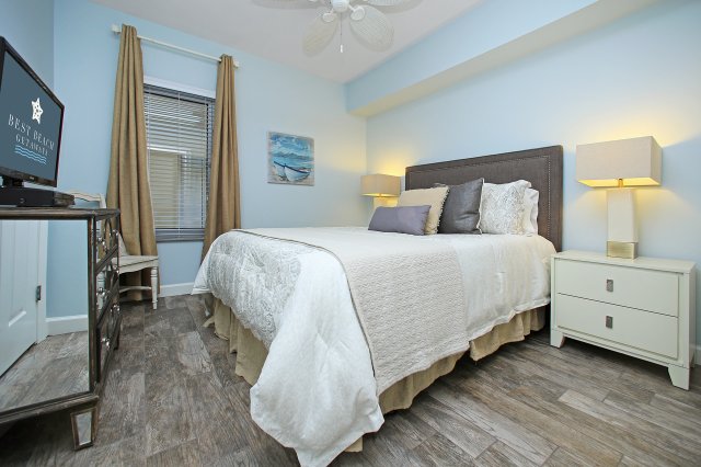 3 Condominium vacation rental located in Destin 1