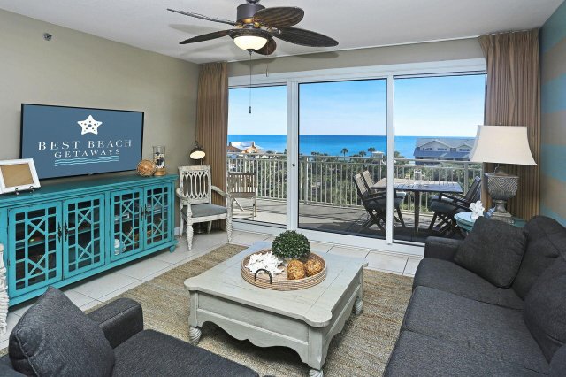 3 Condominium vacation rental located in Destin 1