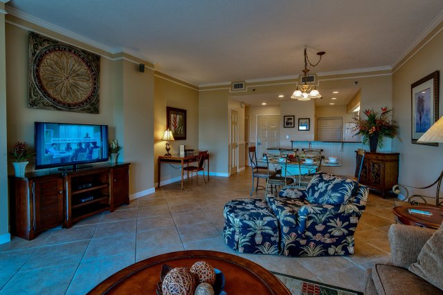 2 Condominium vacation rental located in Destin 1