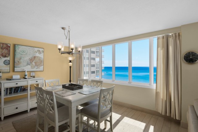 3 Condominium vacation rental located in Panama City Beach 1