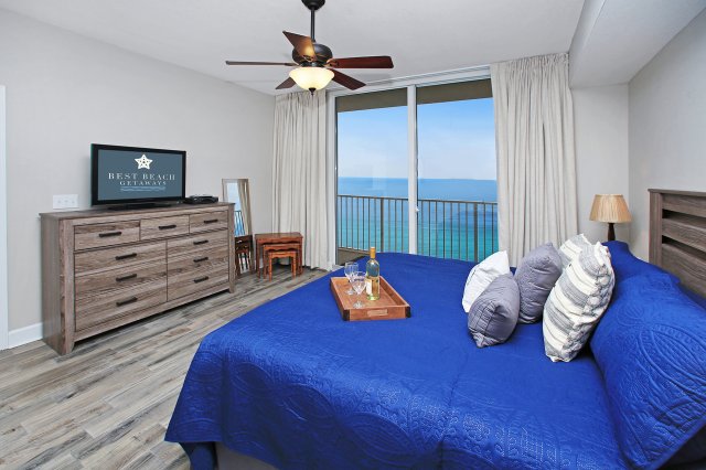 2 Condominium vacation rental located in Panama City Beach 1