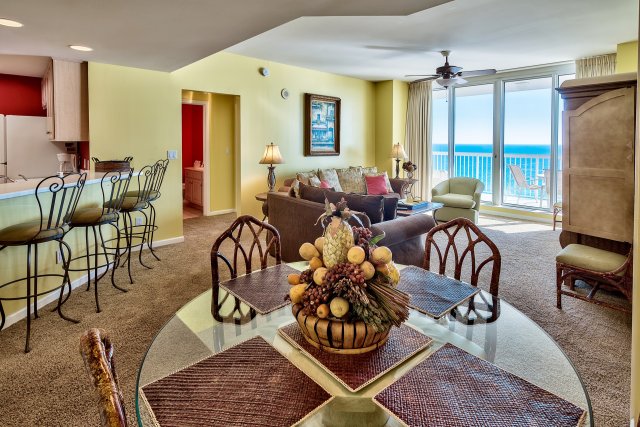 2 Condominium vacation rental located in Destin 1