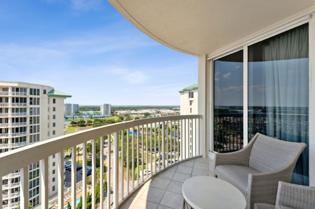 3 Condominium vacation rental located in Destin 1