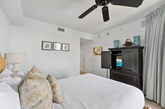 3 Condominium vacation rental located in Destin 1