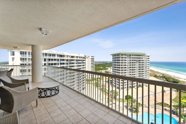 3 Condominium vacation rental located in Destin 1