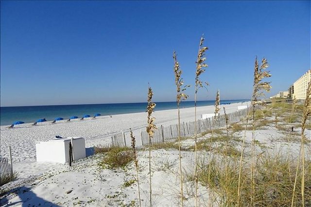 2 Condominium vacation rental located in Okaloosa Island 1