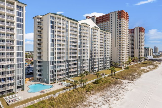 2 Condominium vacation rental located in Panama City Beach 1