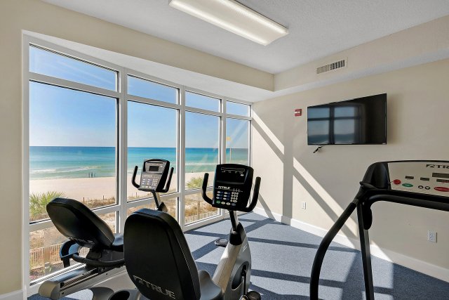 2 Condominium vacation rental located in Panama City Beach 1