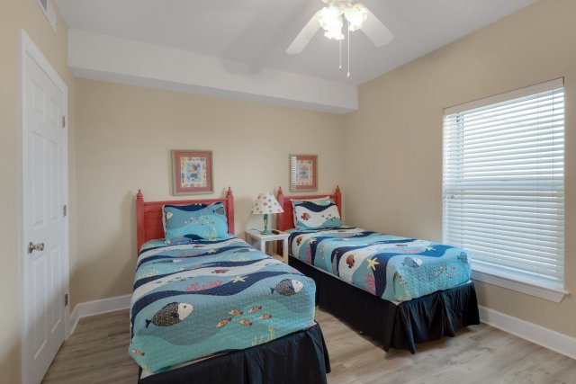 2 Condominium vacation rental located in Panama City Beach 1