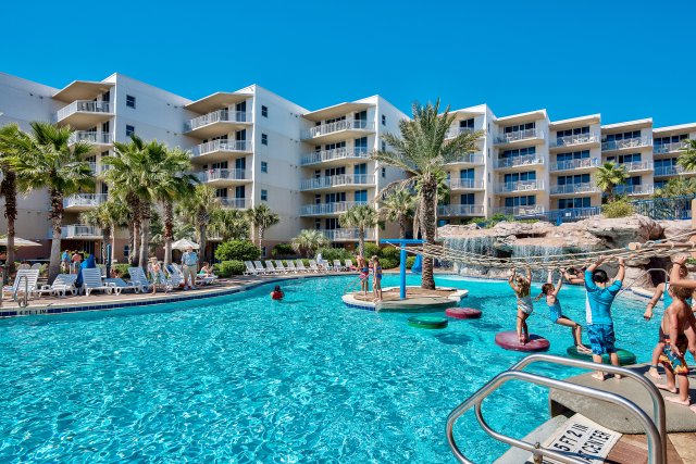 2 Condominium vacation rental located in Okaloosa Island 1