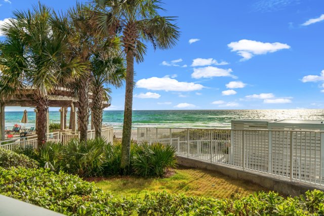 2 Condominium vacation rental located in Panama City Beach 1