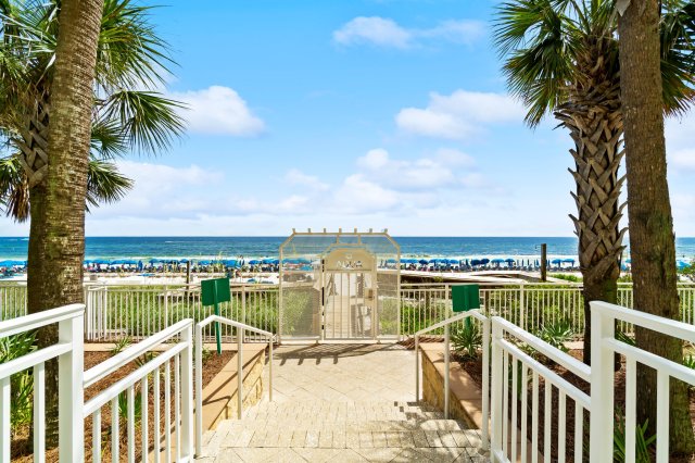 2 Condominium vacation rental located in Panama City Beach 1