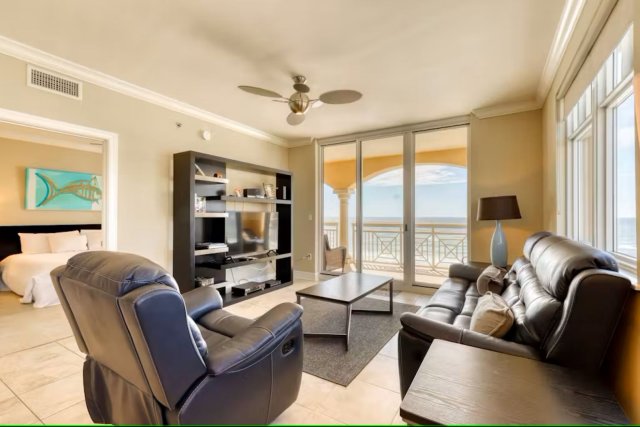 4 Condominium vacation rental located in Okaloosa Island 1