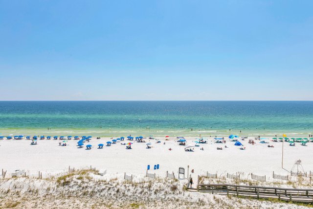 4 Condominium vacation rental located in Okaloosa Island 1