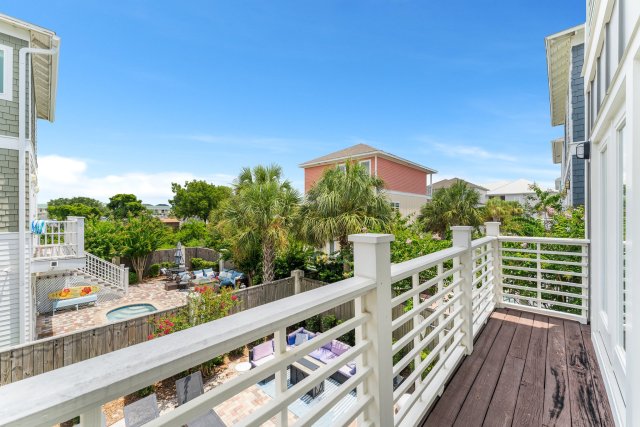 5 House vacation rental located in Destin 1