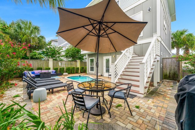 5 House vacation rental located in Destin 1