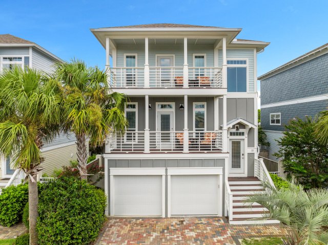 5 House vacation rental located in Destin 1