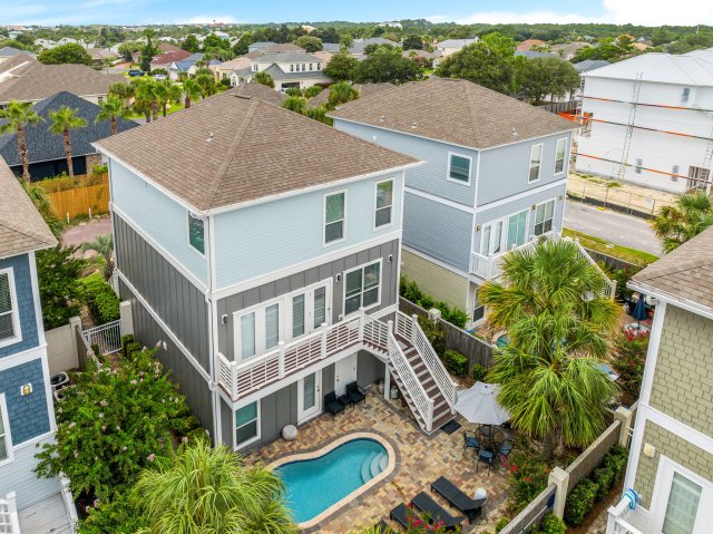 5 House vacation rental located in Destin 1