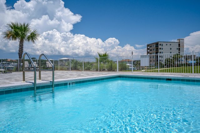 4 House vacation rental located in Okaloosa Island 1