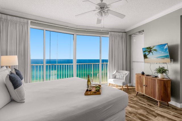 2 Condominium vacation rental located in Panama City Beach 1