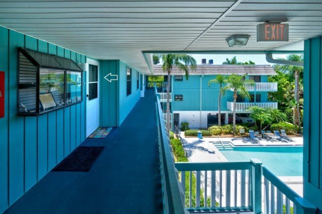 2 Condominium vacation rental located in Anna Maria Island 1