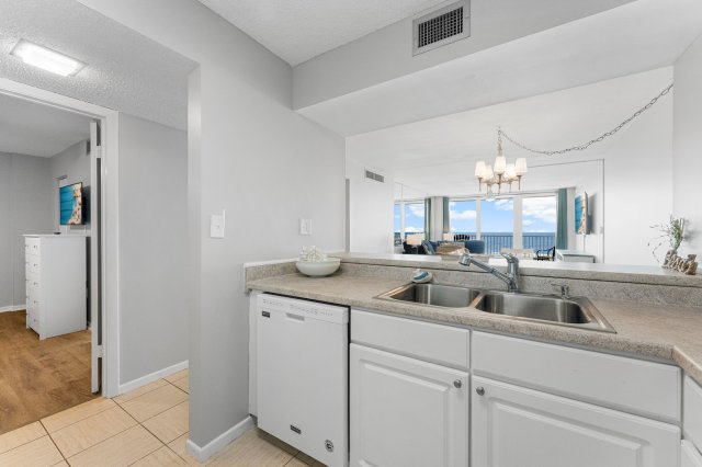 2 Condominium vacation rental located in Panama City Beach 1