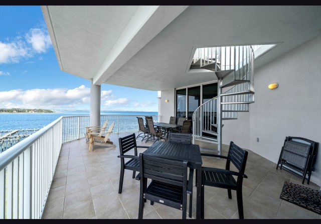 4 Condominium vacation rental located in Okaloosa Island 1